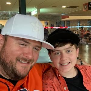 Meet your Posher, Beau